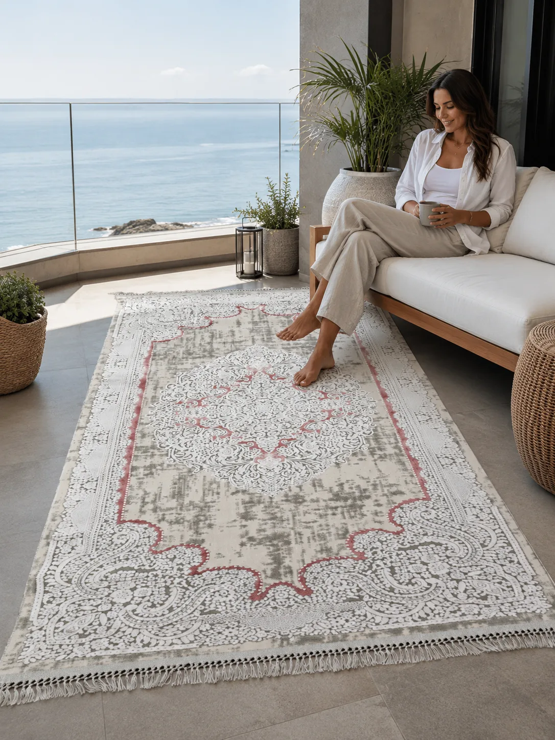 Nostalgia Series Framed Classic Patterned non-slip bottom Machine Woven Carpet | 13512